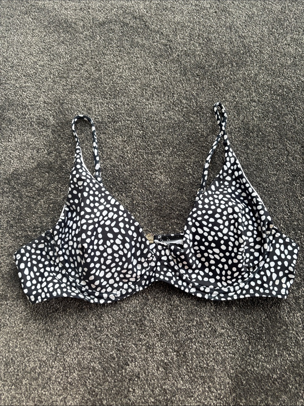 SHEIN Black and White Spot Print Underwire Swim Bra